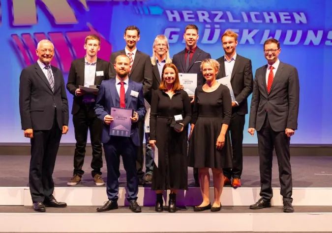 Bild: Auszubildender der OPTERRA Wössingen GmbH ist Landes- und Bundesbester