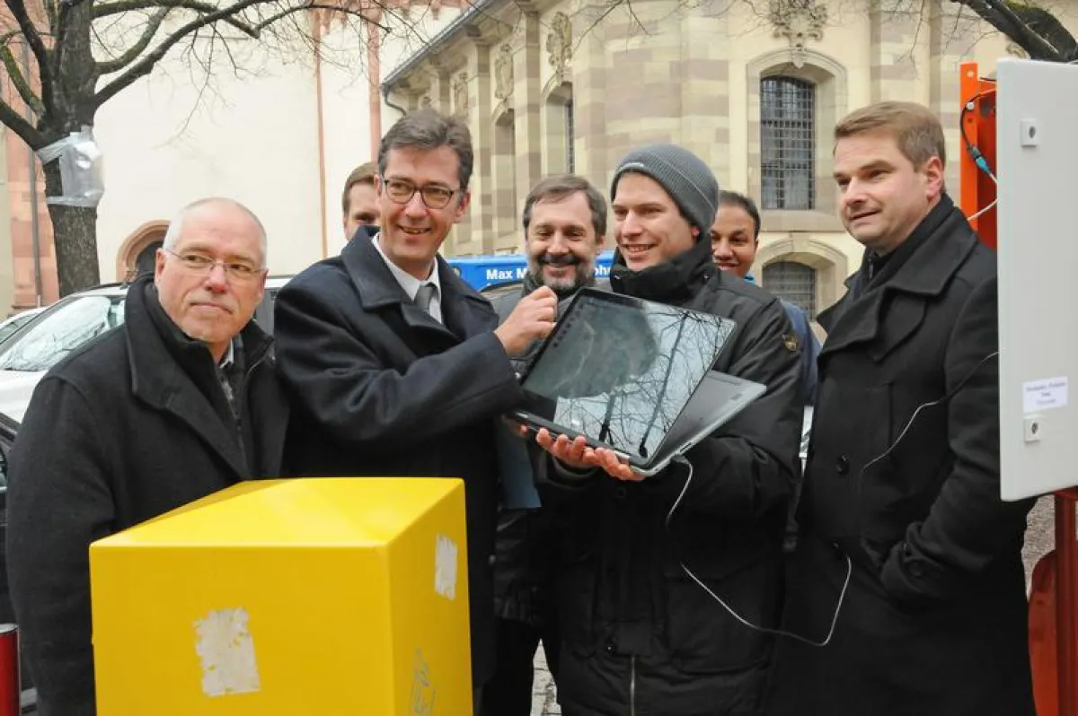Beim Start des Projekts „Klimaerlebnis Würzburg“ (von links): Wolfgang Kleiner, Christian Schuchardt, Thomas Rötzer, Christian Hartmann und Heiko Paeth.  ((Foto: Robert Emmerich))