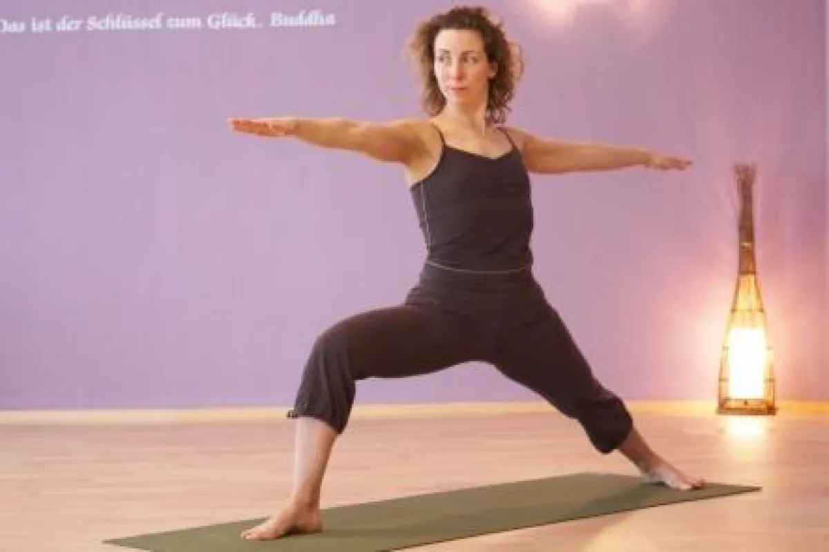 Stefanie Arend in Ihrem Yogastudio in St. Johann in der Eifel