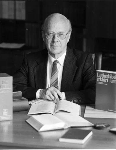 Bild: Deutsche Bibelgesellschaft gratuliert Eduard Lohse