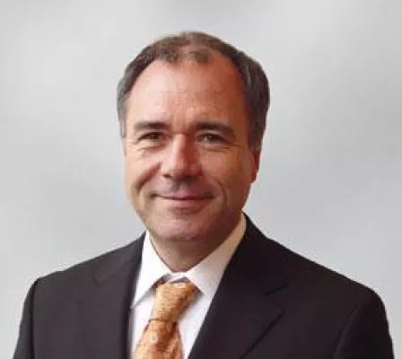 Makler und Verwalter müssen sich fortbilden Bild: Makler und Verwalter müssen sich fortbilden