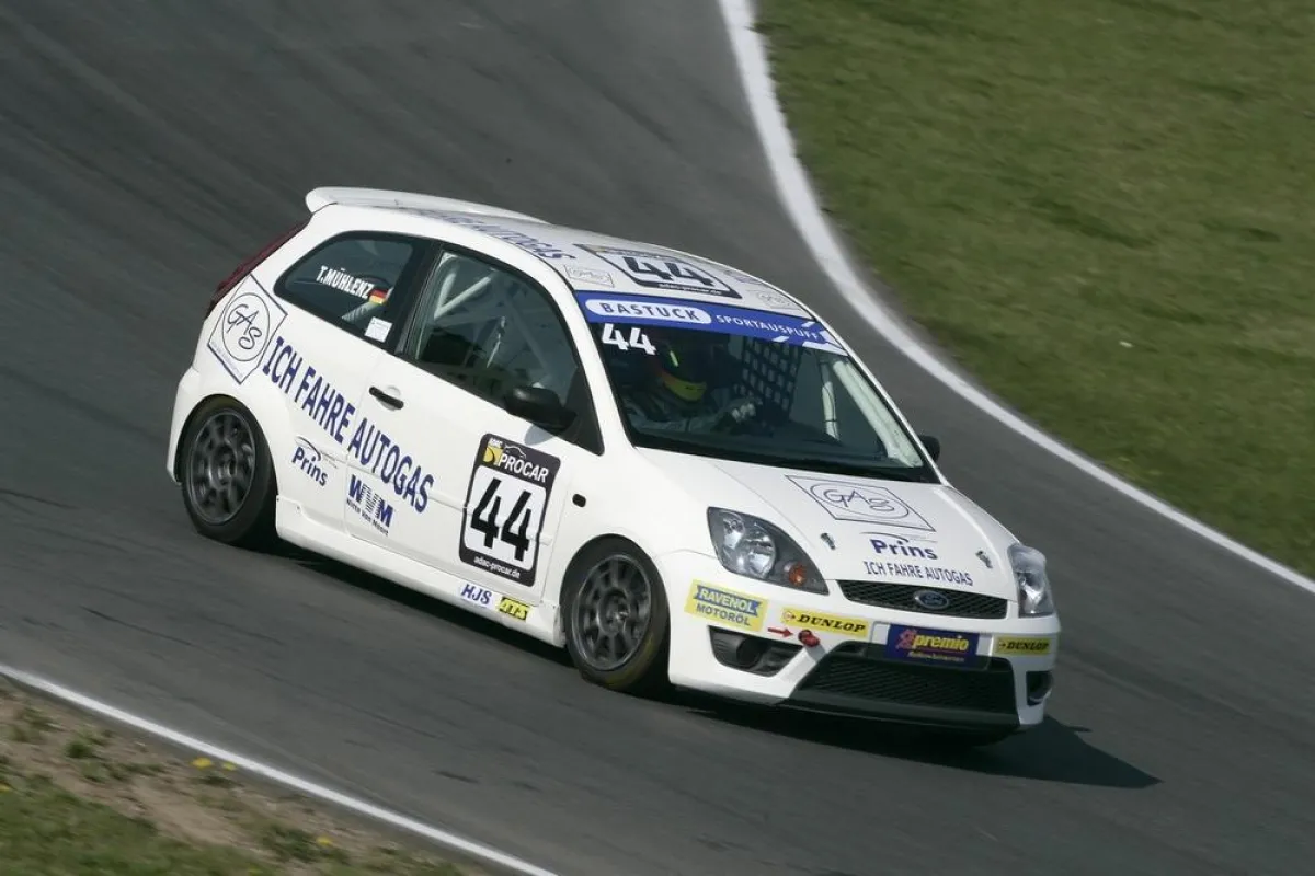 autoGAS Fiesta zu Gast bei der FIA WTCC in Oscherlseben