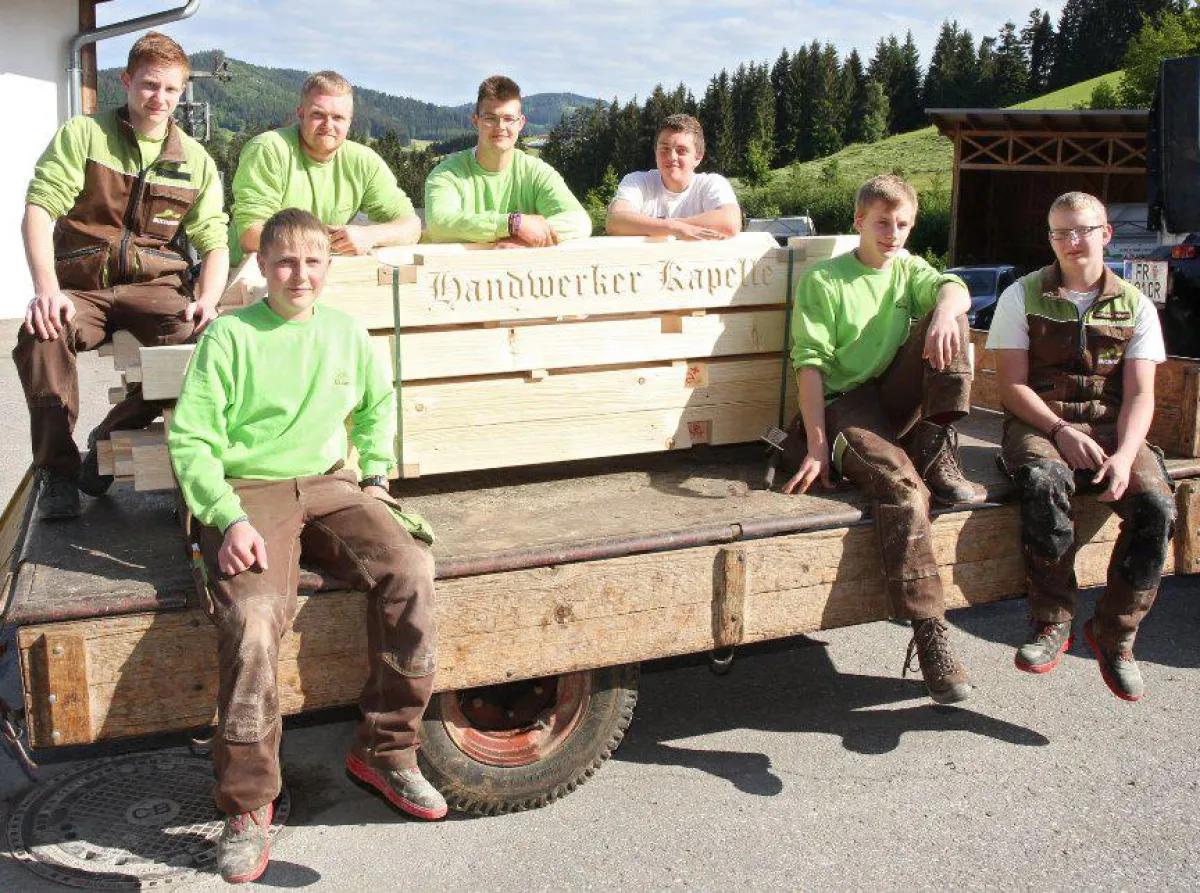 Buchner-Lehrlinge errichteten eine Handwerkerkapelle