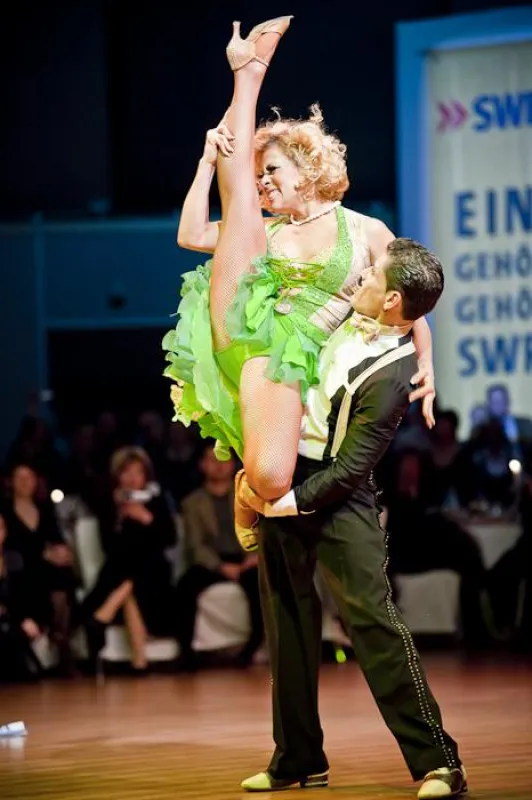 Luis Vazquez und Melissa Fernandez ? internationale Salsa-Stars und Wegbereiter des L.A. Styles ? stellten Ausschnitte ihrer Show ?Money? beim Euro Dance Festival 2010 vor.
