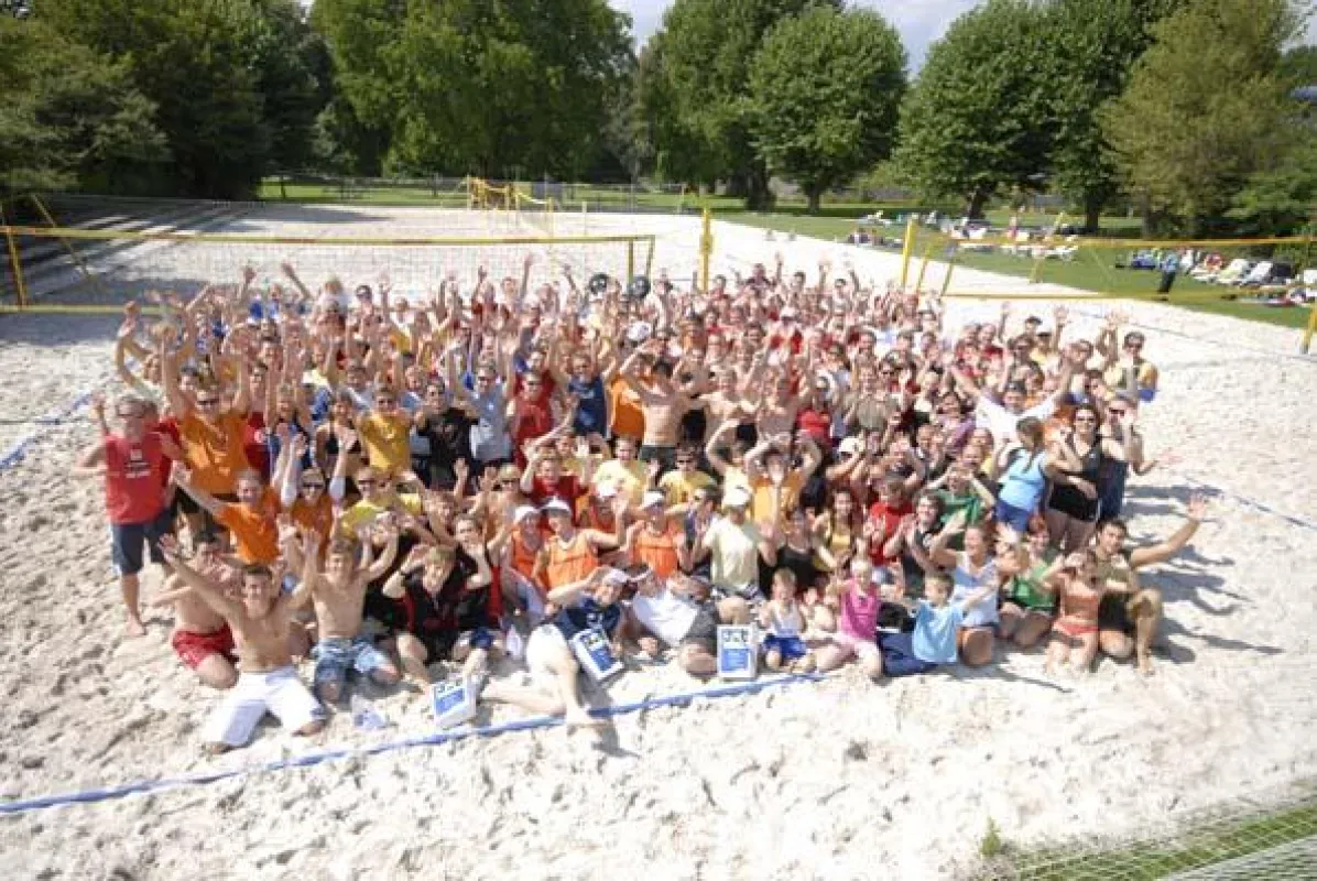 Die Teilnehmer des 6. Dynevo Beach - Volleyball Cup 2007