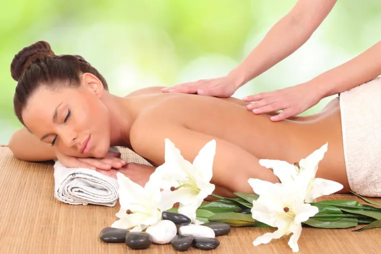 Bild: Erholsame Auszeit vom Alltag: Mobile Massagen von RelaxOne