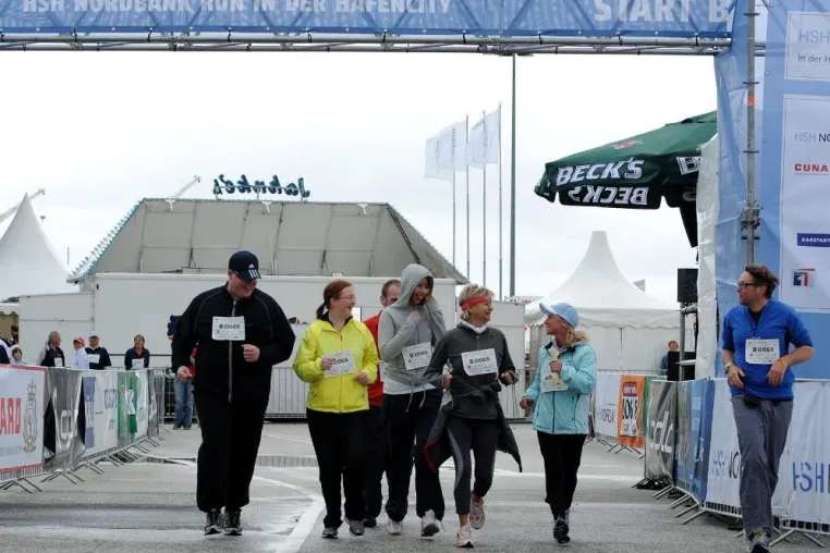 all seasons Hotel-Team läuft beim HSH Nordbank Run 2010 Bild: all seasons Hotel-Team läuft beim HSH Nordbank Run 2010