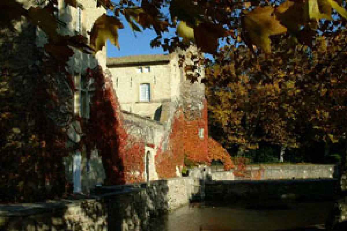 10 Jahre Urlaub im malerischen Chateau?