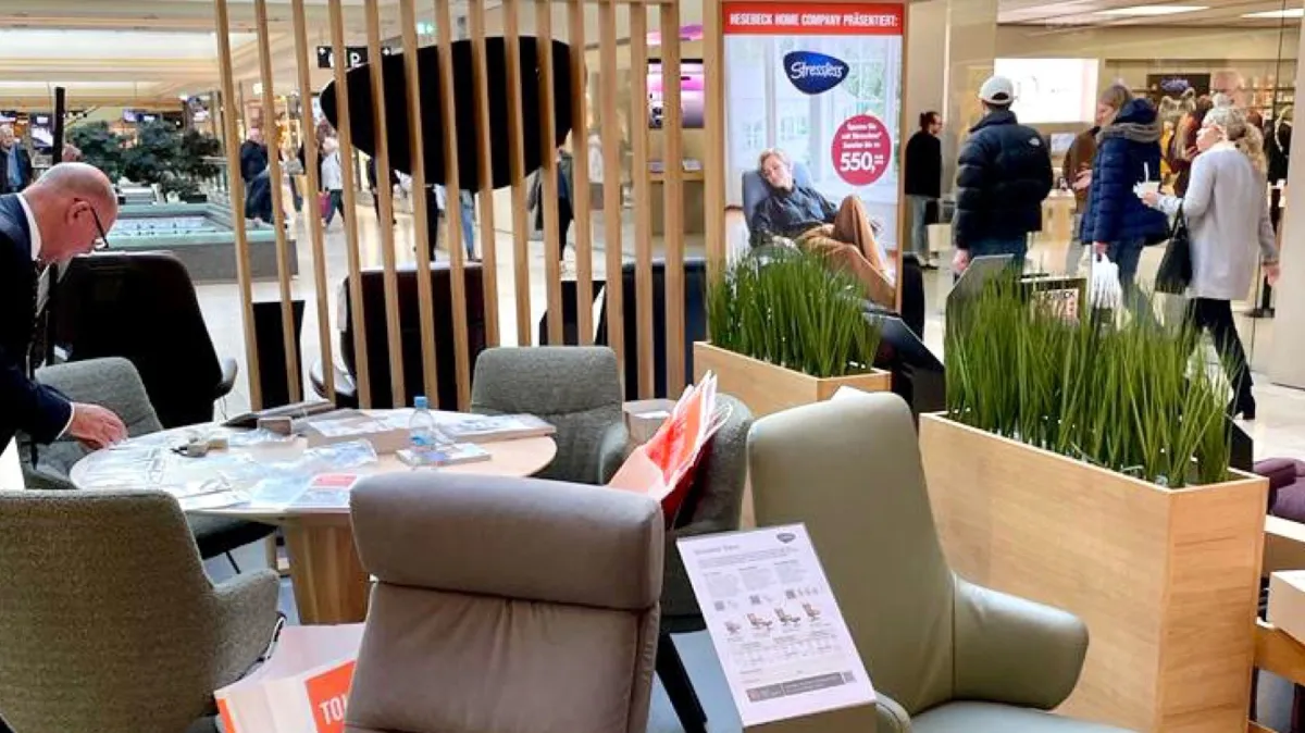 Hesebeck Pop-up Store mit Stressless im AEZ Hamburg (© Bildrechte Hesebeck Home Company)