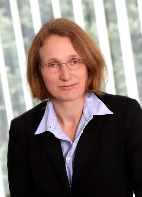 Bild: Sabine Dolderer sagt "Servus"