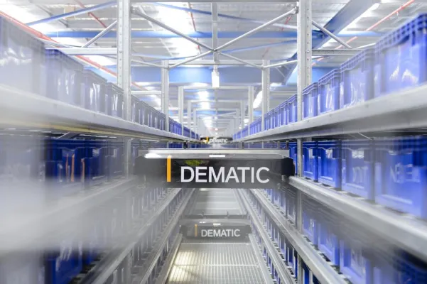 Arbeitsbekleidungshersteller erweitert automatisches Lager: Dematic erhält Folgeauftrag von Velilla Confección Bild: Arbeitsbekleidungshersteller erweitert automatisches Lager: Dematic erhält Folgeauftrag von Velilla Confección