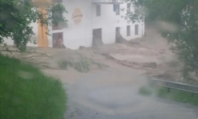Antersdorfer Mühle und das Jahrtausendhochwasser in Simbach Bild: Antersdorfer Mühle und das Jahrtausendhochwasser in Simbach