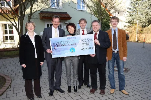 2.000 Euro für vernachlässigte Kinder in Kulmbach Bild: 2.000 Euro für vernachlässigte Kinder in Kulmbach