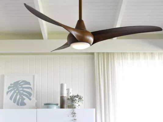 Bild: Licht an! Ventilatoren mit Licht kommen in der dunklen Jahreszeit gross raus