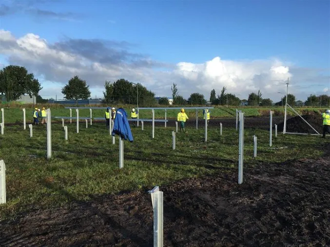 Goldbeck und Astronergy realisieren 15,50 MWp Freiflächenanlage in Holland Bild: Goldbeck und Astronergy realisieren 15,50 MWp Freiflächenanlage in Holland