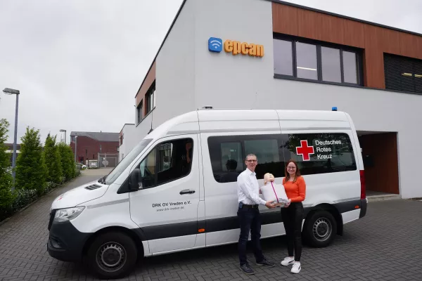 Bild: epcan unterstützt DRK-Ortsverein Vreden e.V. mit Reanimationspuppe für Erste-Hilfe-Kurse