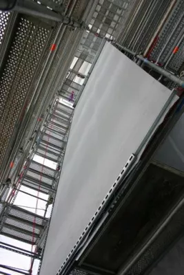 Bild: Weltneuheit Colt Rauchschürze Smoke Master "Large Size"