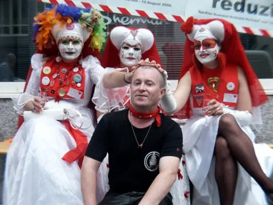 Bild: Aktuelle Bilder vom Christopher Street Day 2006 (CSD) in München bei goodbild eingestellt.