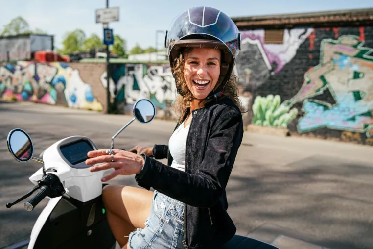 "100 E-Roller für Berlin": Kumpan und Swobbee offerieren ganzheitliches Mobilitätspaket Bild: "100 E-Roller für Berlin": Kumpan und Swobbee offerieren ganzheitliches Mobilitätspaket