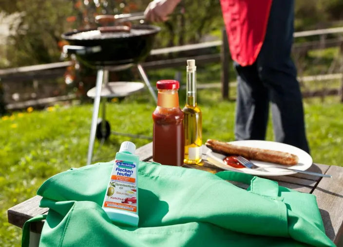 Die neuen Dr. Beckmann Fleckenteufel sind die perfekten Helfer in der Grillsaison Bild: Die neuen Dr. Beckmann Fleckenteufel sind die perfekten Helfer in der Grillsaison