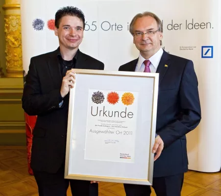 Bild: Audiogent von Ministerpräsident Haseloff ausgezeichnet
