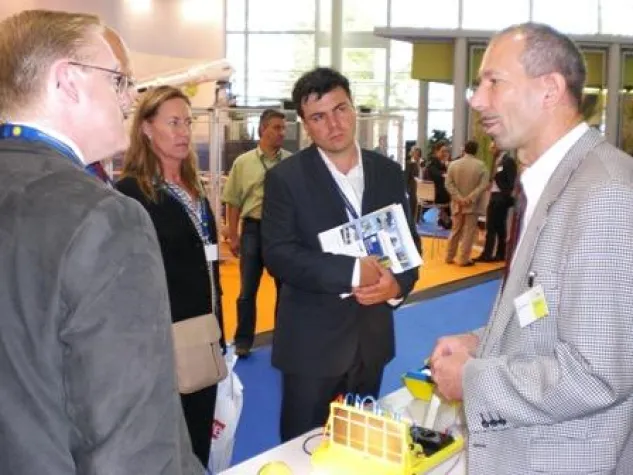 Bild: PV-Lehrsysteme von IKS Photovoltaik überzeugten auf der 24. EU PVSEC in Hamburg