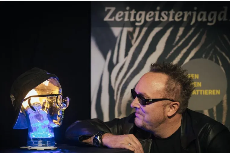 Bild: Karla-Ingeborg auf Zeitgeisterjagd – Künstliche Intelligenz trifft auf Querdenker