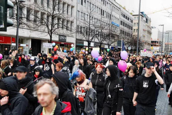 Bild: Frankfurt: Großdemonstration gegen Pelz