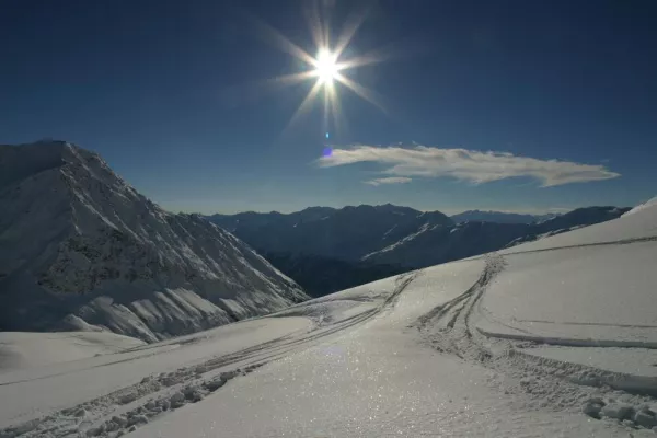 Bild: Frühlings-Skifahren in Südtirol - Schnee, Sonne und leckere Schmankerln