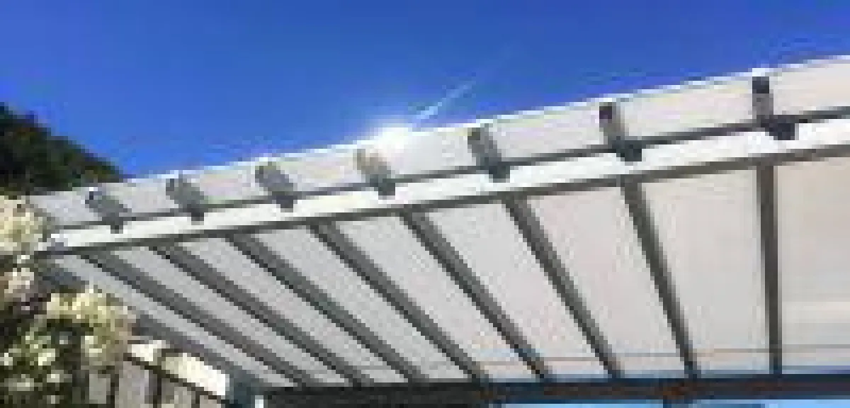 Polycarbonat Bedachung - opal weiss