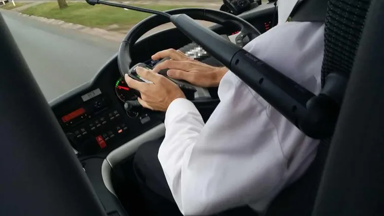 Reisen mit dem Fernbus – Bleibt die Sicherheit auf der Strecke? Bild: Reisen mit dem Fernbus – Bleibt die Sicherheit auf der Strecke?