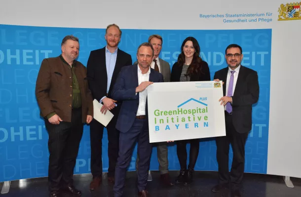 Bild: Nachhaltigkeitspreis! RoMed Klinikum Rosenheim als eines der ersten als „Green Hospital Plus“ ausgezeichnet