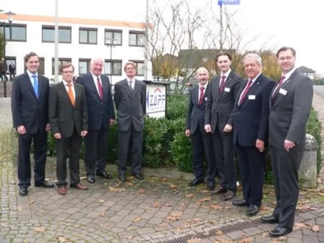 Garagenhersteller ZAPF übernimmt Garagensegment von ESTELIT Bild: Garagenhersteller ZAPF übernimmt Garagensegment von ESTELIT