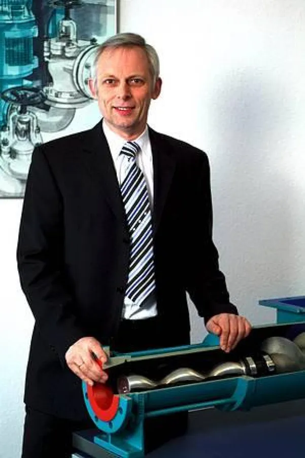 Leiter des Bottroper Unternehmensbereichs der Allweiler AG mit dem Schwerpunkt Exzenterschnecken- und Schlauchpumpen ist seit 1.5.2006 Dr. Ernst Raphael.