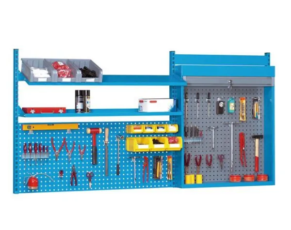Ein ´multifunktionales´ Zubehör von FAMI Storage Systems: Das Lochwand- und Werkzeughaltersystem Bild: Ein ´multifunktionales´ Zubehör von FAMI Storage Systems: Das Lochwand- und Werkzeughaltersystem
