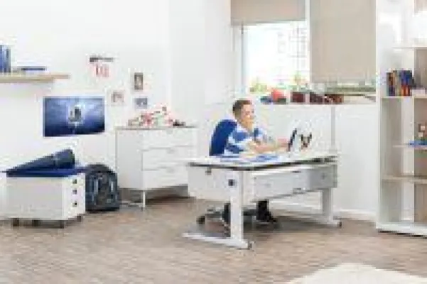 Gut für Kids: Ergonomische Schreibmöbel von moll - Der 1. eigene Lernplatz Bild: Gut für Kids: Ergonomische Schreibmöbel von moll - Der 1. eigene Lernplatz