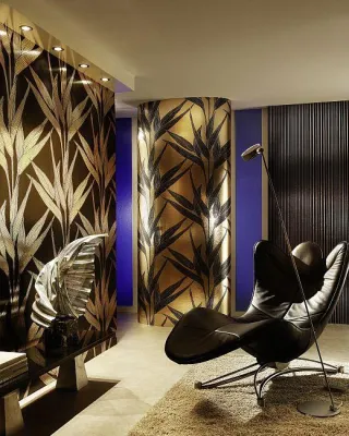 Im Glanz der Tapeten – ungewöhnliche Effekte beim Spiel von Licht und Farbe Bild: Im Glanz der Tapeten – ungewöhnliche Effekte beim Spiel von Licht und Farbe