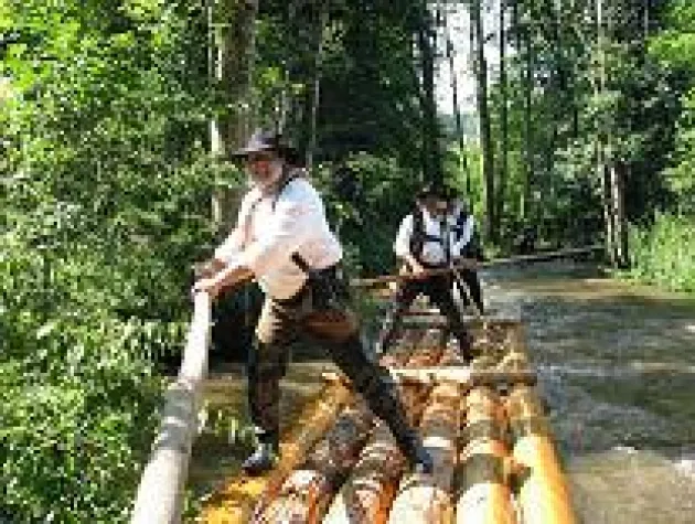 Bild: Flößer-Tradition im Nordschwarzwald live erleben