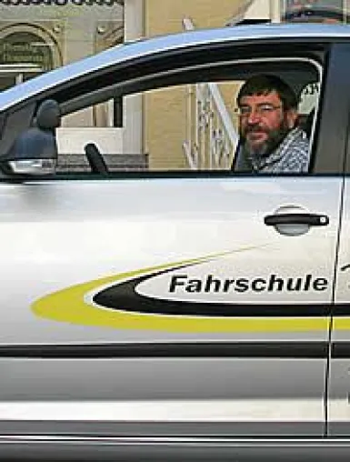 Bild: Fahrschule Mobil aus Waibstadt setzt auf Sicherheit bei und nach der Ausbildung