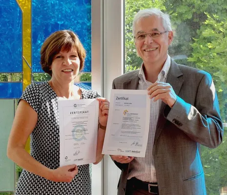 Evang. Krankenhaus Woltersdorf: Hohe Qualität erneut durch Zertifizierung bestätigt Bild: Evang. Krankenhaus Woltersdorf: Hohe Qualität erneut durch Zertifizierung bestätigt