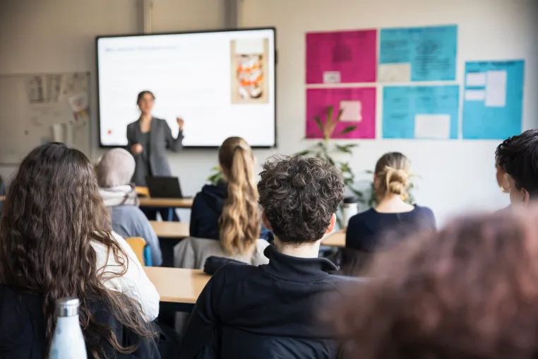 „Wir wollen’s wissen“: Universität Hamburg bringt Wissenschaft in die Klassenzimmer Bild: „Wir wollen’s wissen“: Universität Hamburg bringt Wissenschaft in die Klassenzimmer