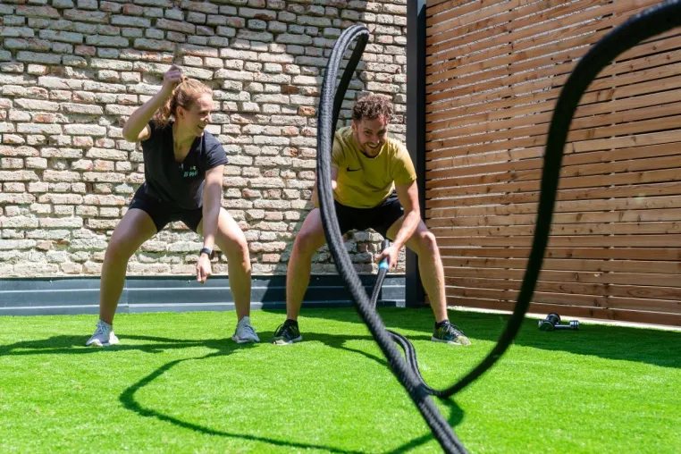Bild: Den Sommer genießen in den Outdoor-Kursen von Bi PHiT