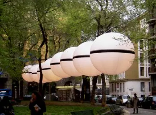 Bild: Werbeballone und Leuchtballone heben ab