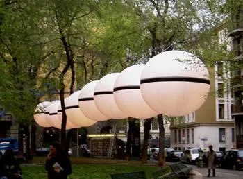Werbeballone und Leuchtballone heben ab Bild: Werbeballone und Leuchtballone heben ab