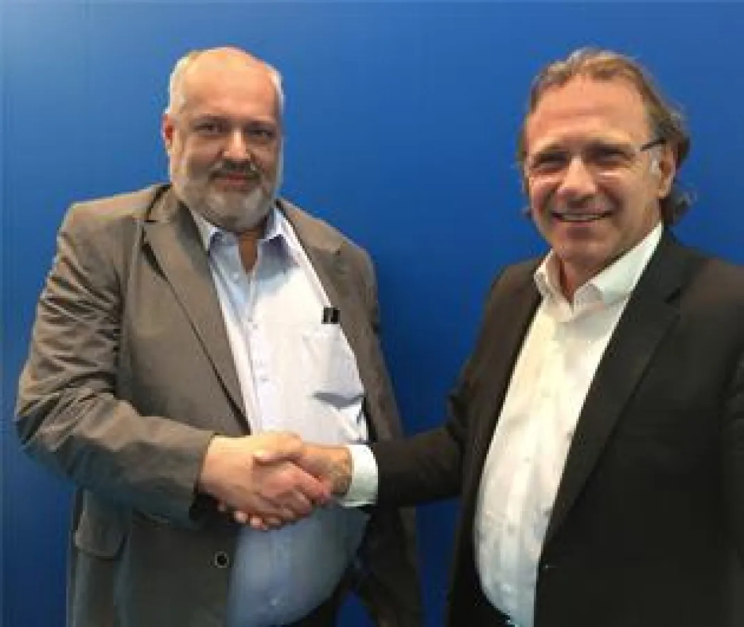 iTech-Geschäftsführer Daniel Laux (links) und DGN-Geschäftsführer Armin Flender (rechts)