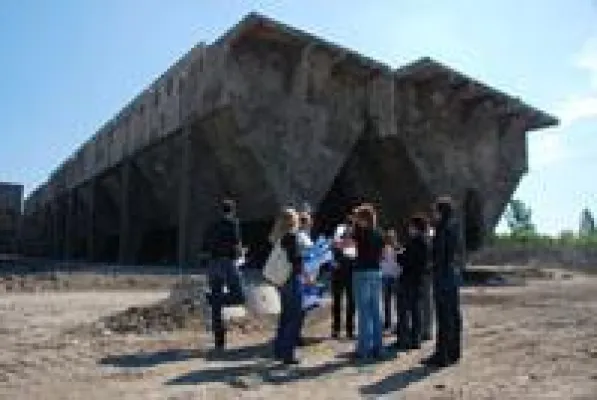 Bild: Von Altem u. Neuem lernen - Redevelopment Exkursion nimmt ehemalige Industriegelände und -gebäude unter die Lupe