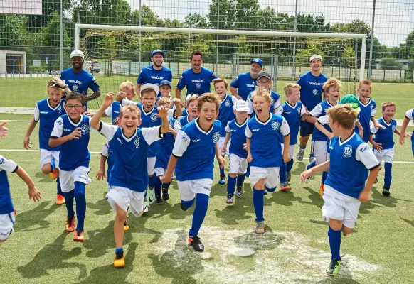 Bild: Fußball, Spiel und Spaß in der Akademie für Fußballkunst Brühler Verein erweitert sein Ferienangebot
