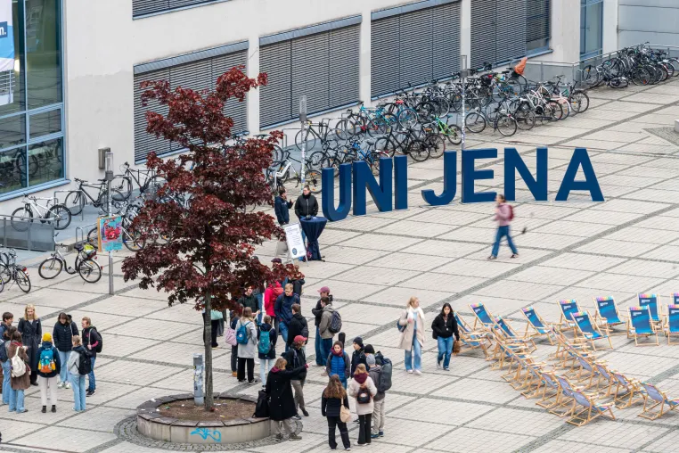 Tausende neue Studierende starten an der Uni Jena Bild: Tausende neue Studierende starten an der Uni Jena