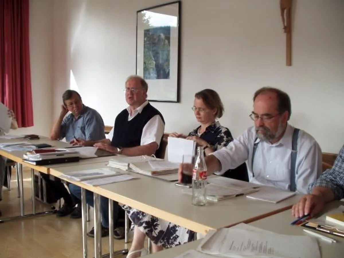 PTH-Dozentenklausur 2007 in Matrei/Tirol. V.l.n.r.: Pater Dr. Josef Knupp SDB, PTH-Rektor Prof. Pater Dr. Lothar Bily SDB, Prof. Dr. Margit Eckholt, Prof. Pater Dr. Karl Bopp SDB