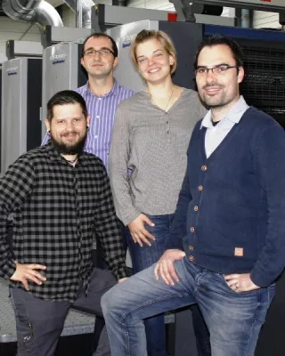 becker druck rüstet sich für die Zukunft: Ehemalige Auszubildende übernehmen mehr Verantwortung Bild: becker druck rüstet sich für die Zukunft: Ehemalige Auszubildende übernehmen mehr Verantwortung